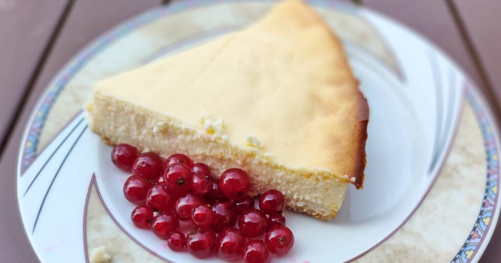 Käsekuchen mit Johannisbeeren